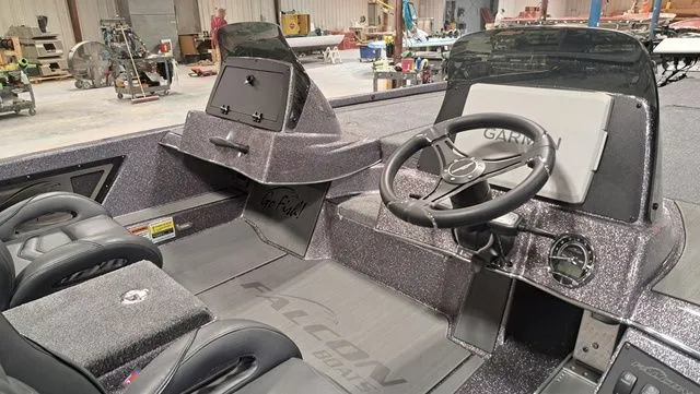 Slide: The Image of Falcon Boats 21TE 2025 - 11