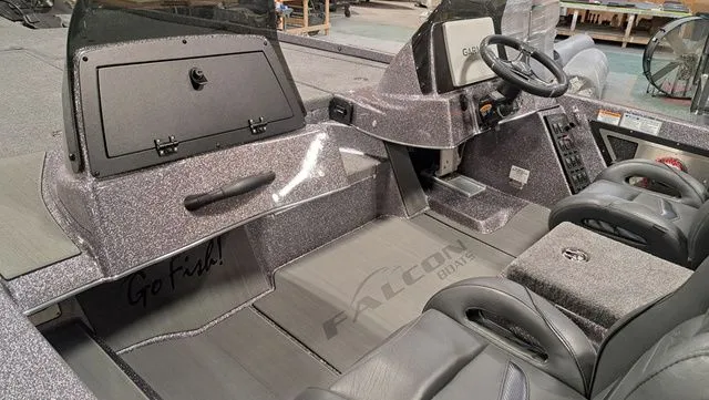 Slide: The Image of Falcon Boats 21TE 2025 - 5