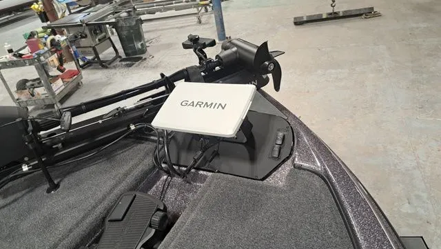 Slide: The Image of Falcon Boats 21TE 2025 - 7