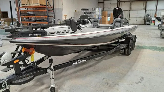 Slide: The Image of Falcon Boats 20TE 2025 - 4