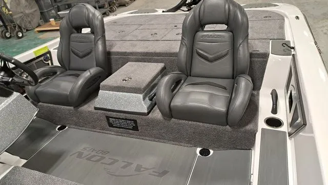 Slide: The Image of Falcon Boats 20TE 2025 - 5