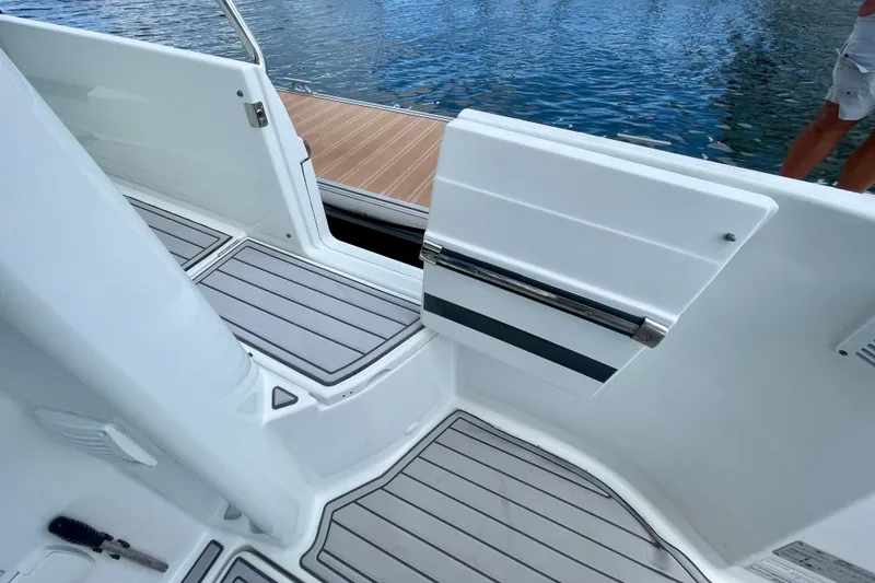 Slide: The Image of Jeanneau NC 1095 Fly 2021 - 15