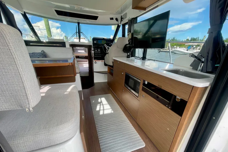 Slide: The Image of Jeanneau NC 1095 Fly 2021 - 29