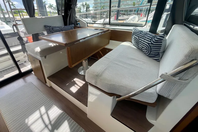 Slide: The Image of Jeanneau NC 1095 Fly 2021 - 34