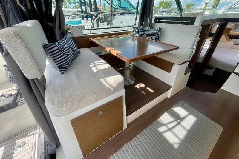 Slide: The Image of Jeanneau NC 1095 Fly 2021 - 39