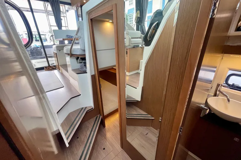 Slide: The Image of Jeanneau NC 1095 Fly 2021 - 51