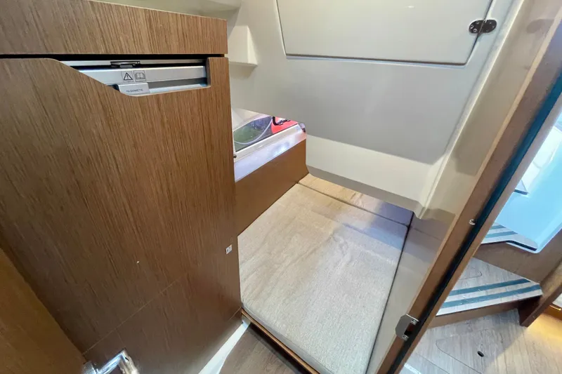 Slide: The Image of Jeanneau NC 1095 Fly 2021 - 61