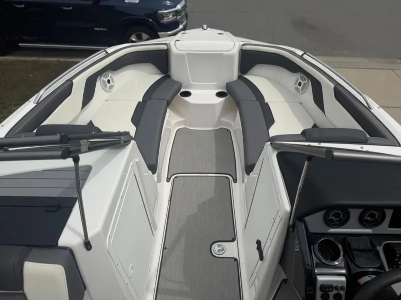 Slide: The Image of Yamaha AR210 2022 - 10