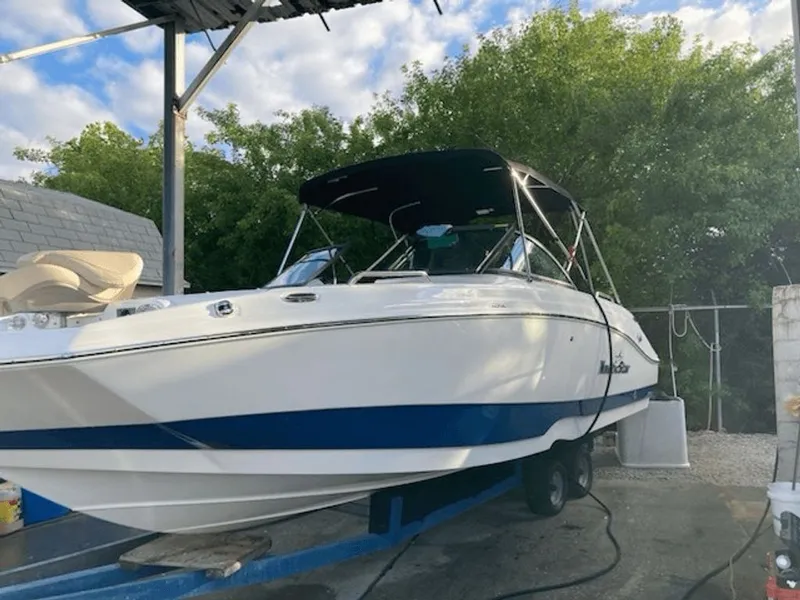 Slide: The Image of NauticStar 223 DC 2022 - 2