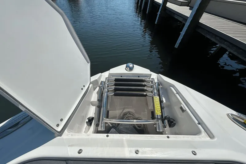 Slide: The Image of Monterey 238SS Super Sport 2018 - 14