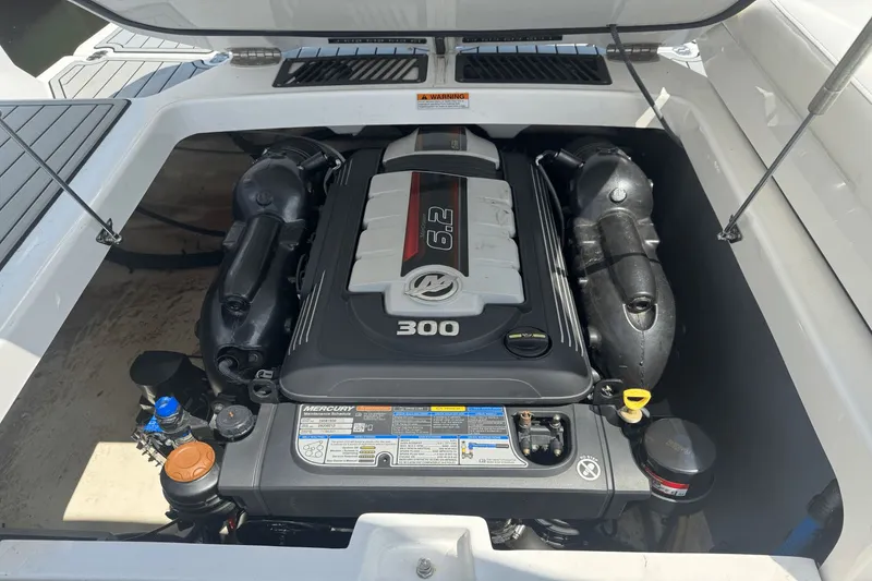 Slide: The Image of Monterey 238SS Super Sport 2018 - 8