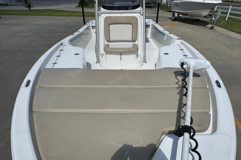 Slide: The Image of 2015 Sea Fox 220 Viper boat interior with seating and trolling motor. - 6