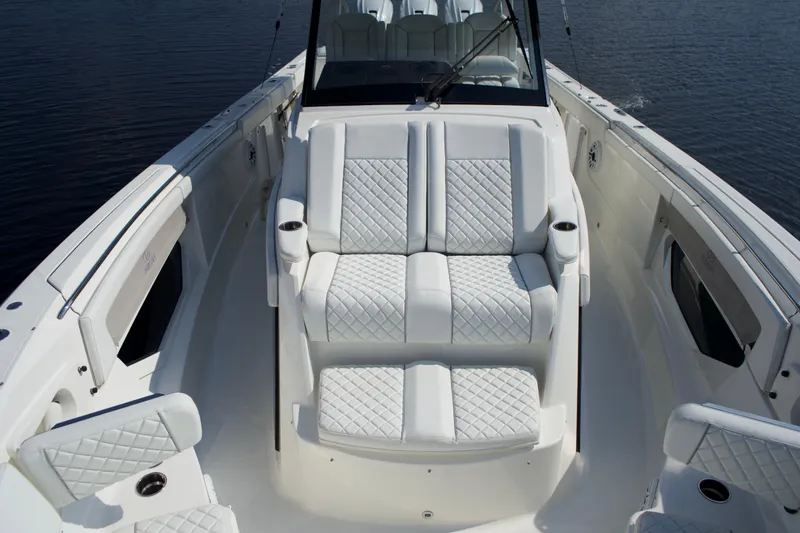 Slide: The Image of Pursuit S 378 Sport 2021 - 15