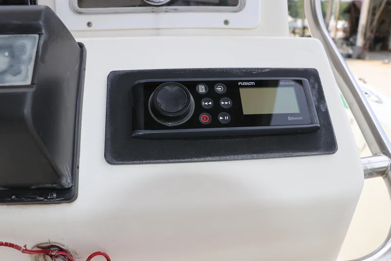 Slide: The Image of Fusion MS-RA70 stereo system on 2004 Pioneer 175 Bay Sport boat dashboard. - 17