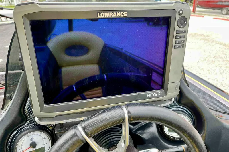Slide: The Image of Lowrance HDS12 display in 2017 Blazer 625 Pro Elite boat cockpit. - 10