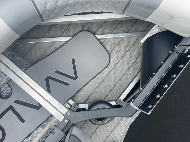 Slide: The Image of Avalon CAT VRB23T 2025 - 13