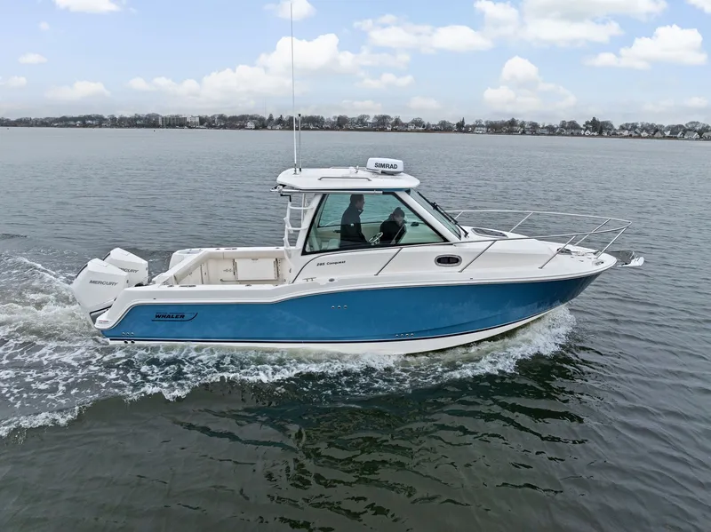 Slide: The Image of Boston Whaler 285 Conquest 2026 - 41