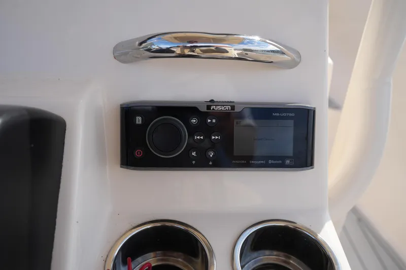 Slide: The Image of Fusion MS-UD750 stereo system on 2018 Grady-White 191 Coastal Explorer boat. - 32