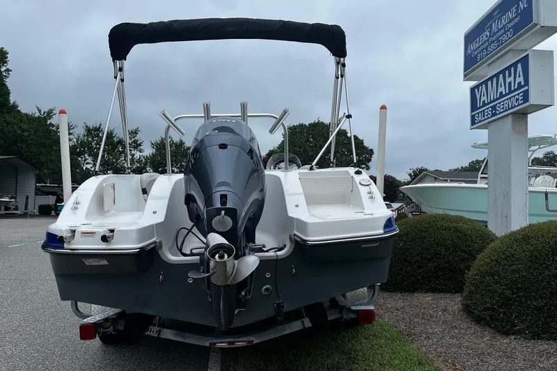 Slide: The Image of 2017 Starcraft Limited 2000 OB boat with Yamaha engine at dealership. - 3