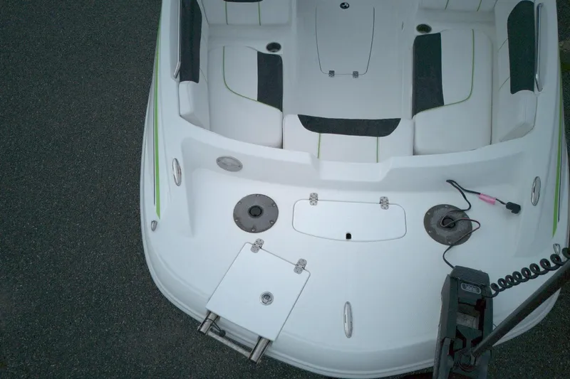 Slide: The Image of Top view of a 2021 Tahoe 1950 boat's seating area and deck features. - 5