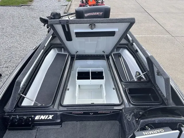 Slide: The Image of Phoenix Bass Boat 20 XE 2025 - 25