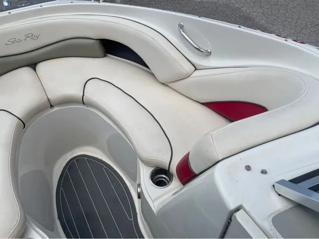 Slide: The Image of Sea Ray 220 Select 2005 - 14