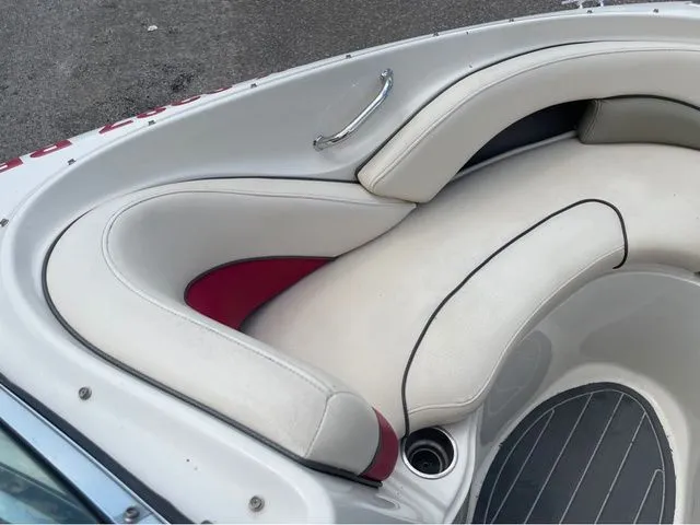 Slide: The Image of Sea Ray 220 Select 2005 - 15