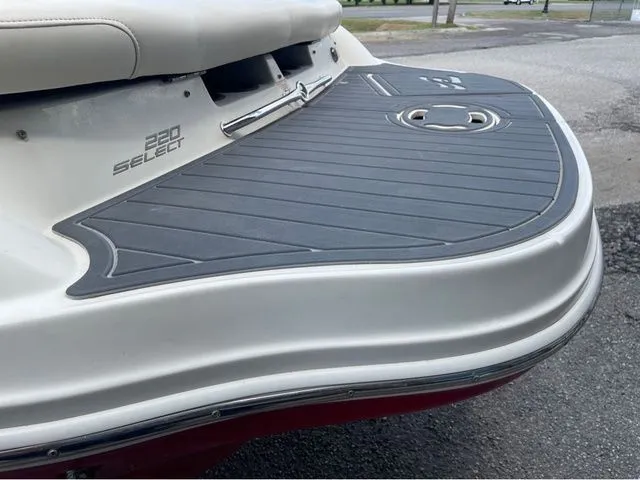 Slide: The Image of Sea Ray 220 Select 2005 - 5