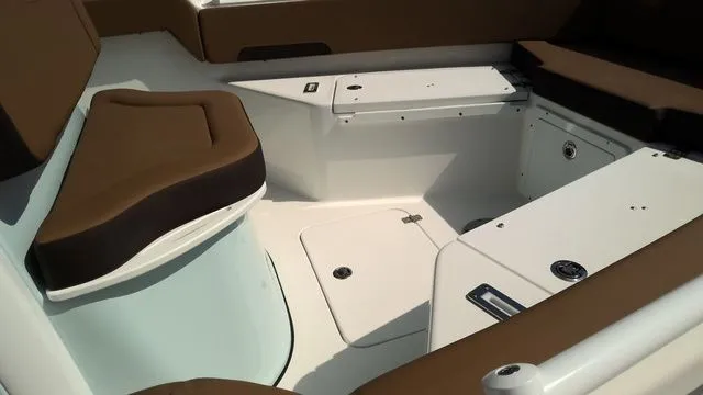 Slide: The Image of Sea Pro 245FLX Sandbar 2026 - 10