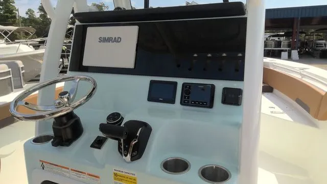 Slide: The Image of Sea Pro 245FLX Sandbar 2026 - 9