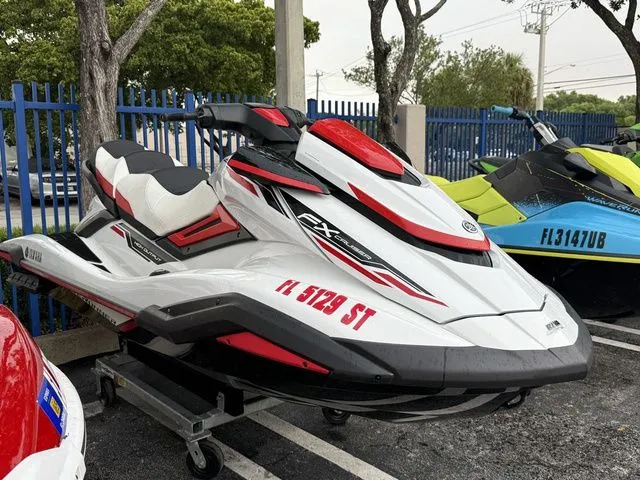 Slide: The Image of Yamaha FX Cruiser HO 2020 - 1