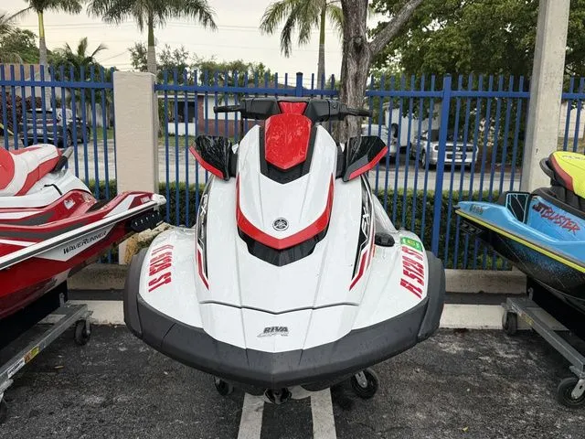 Slide: The Image of Yamaha FX Cruiser HO 2020 - 4