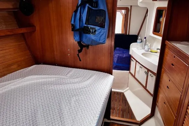Slide: The Image of Interior of a 1992 Catalina 42' MkII sailboat with cozy cabin and bathroom. - 14