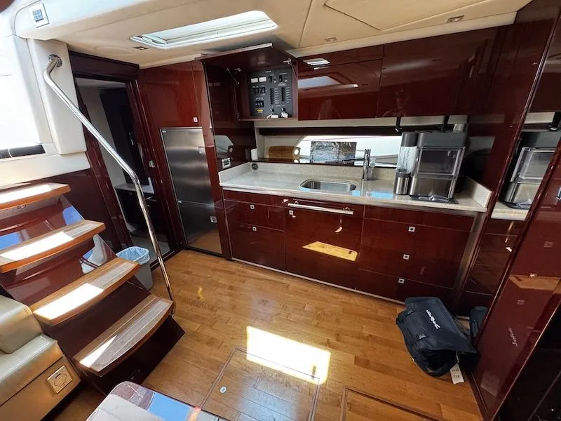 Slide: The Image of Sea Ray 470 Sundancer 2010 - 16