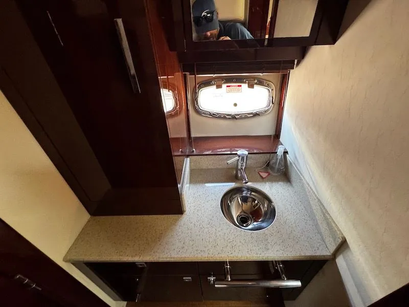 Slide: The Image of Sea Ray 470 Sundancer 2010 - 21