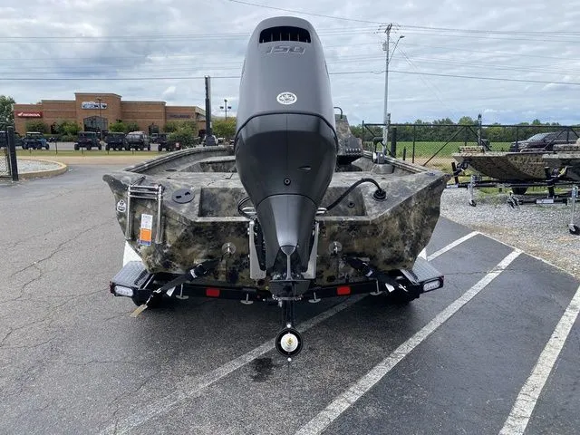 Slide: The Image of Excel Bolt 183 2026 - 4