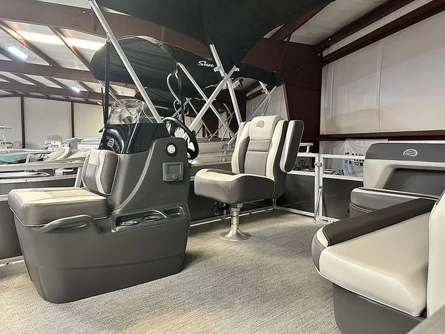 Slide: The Image of Sun Tracker Bass Buggy 16 XL Select 2026 - 14