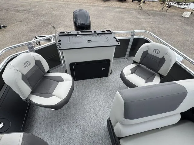 Slide: The Image of Sun Tracker Fishin' Barge 22 DLX 2026 - 10