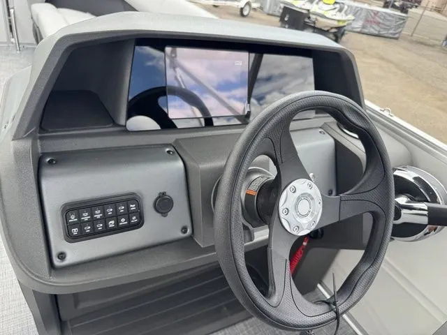 Slide: The Image of Sun Tracker Party Barge 18 DLX 2026 - 12