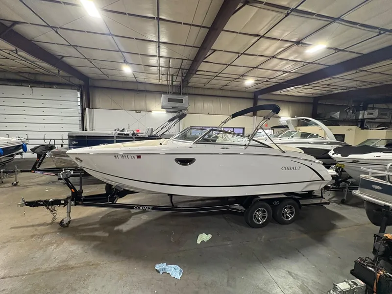 Slide: The Image of Cobalt R5 2015 - 30