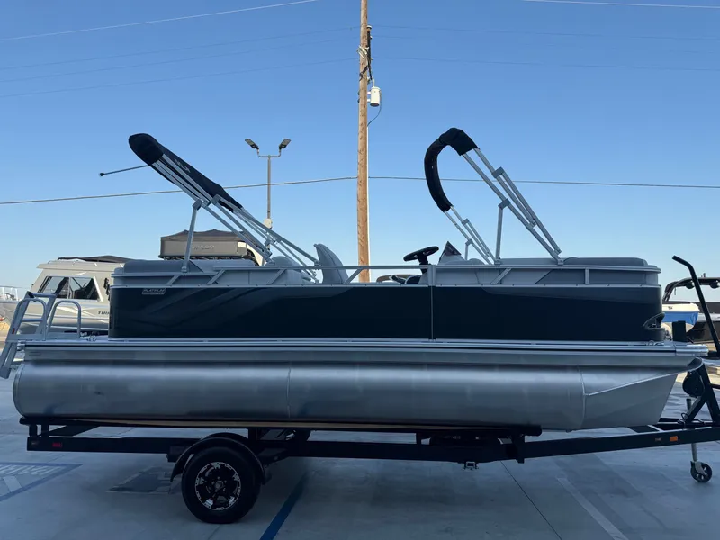 Slide: The Image of Avalon 21' Venture Platinum Quad Lounge w/ 60HP Mercury! 2026 - 11