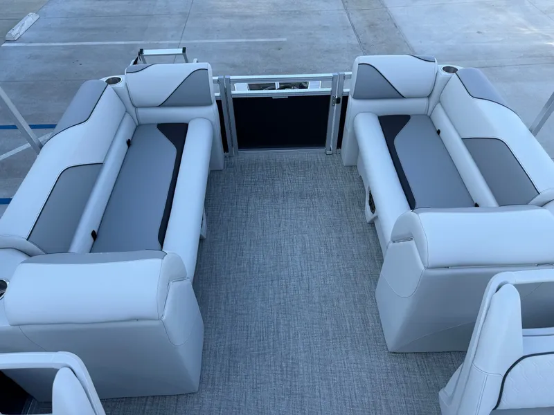 Slide: The Image of Avalon 21' Venture Platinum Quad Lounge w/ 60HP Mercury! 2026 - 6