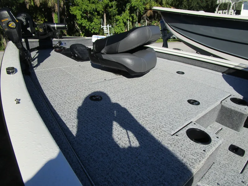 Slide: The Image of Tracker Pro Team 175 TXW Tournament Edition 2021 - 12