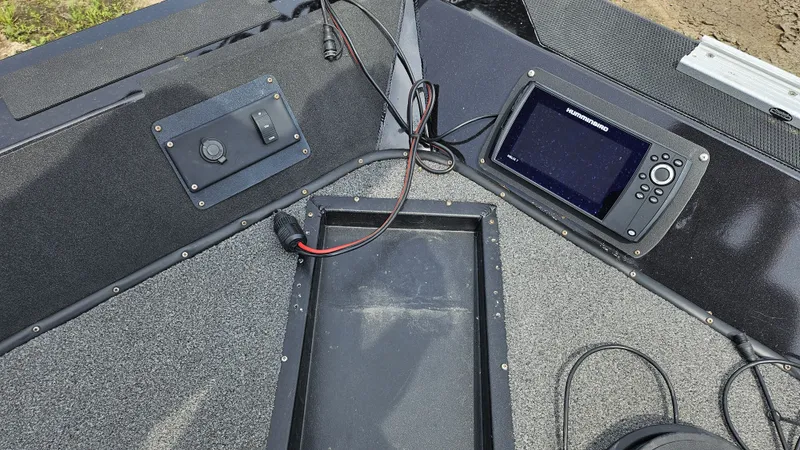 Slide: The Image of Alumacraft Pro 185 2022 - 5