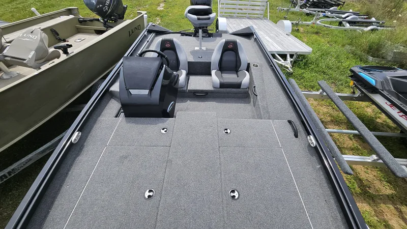 Slide: The Image of Alumacraft Pro 185 2022 - 7