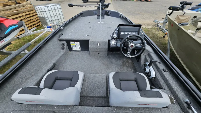 Slide: The Image of Alumacraft Pro 185 2022 - 8