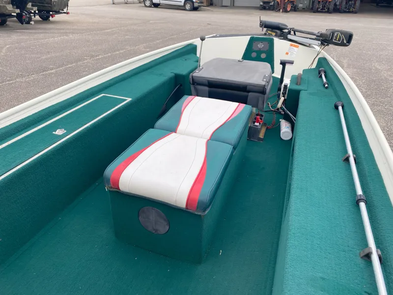 Slide: The Image of Lowe 162 1999 - 2