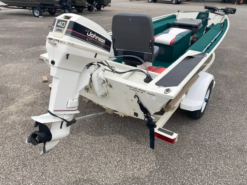 Slide: The Image of Lowe 162 1999 - 4