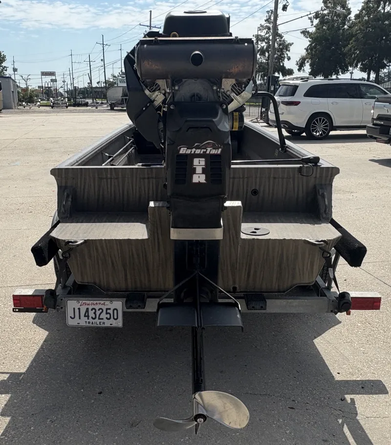 Slide: The Image of Gator-Tail 18x48 Extreme 2024 - 4