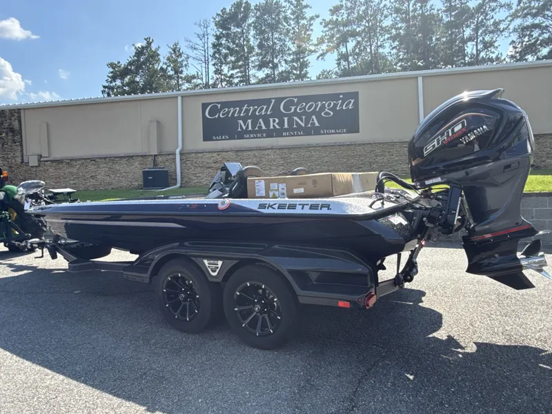 Slide: The Image of Skeeter FXR21 Limited 2025 - 11